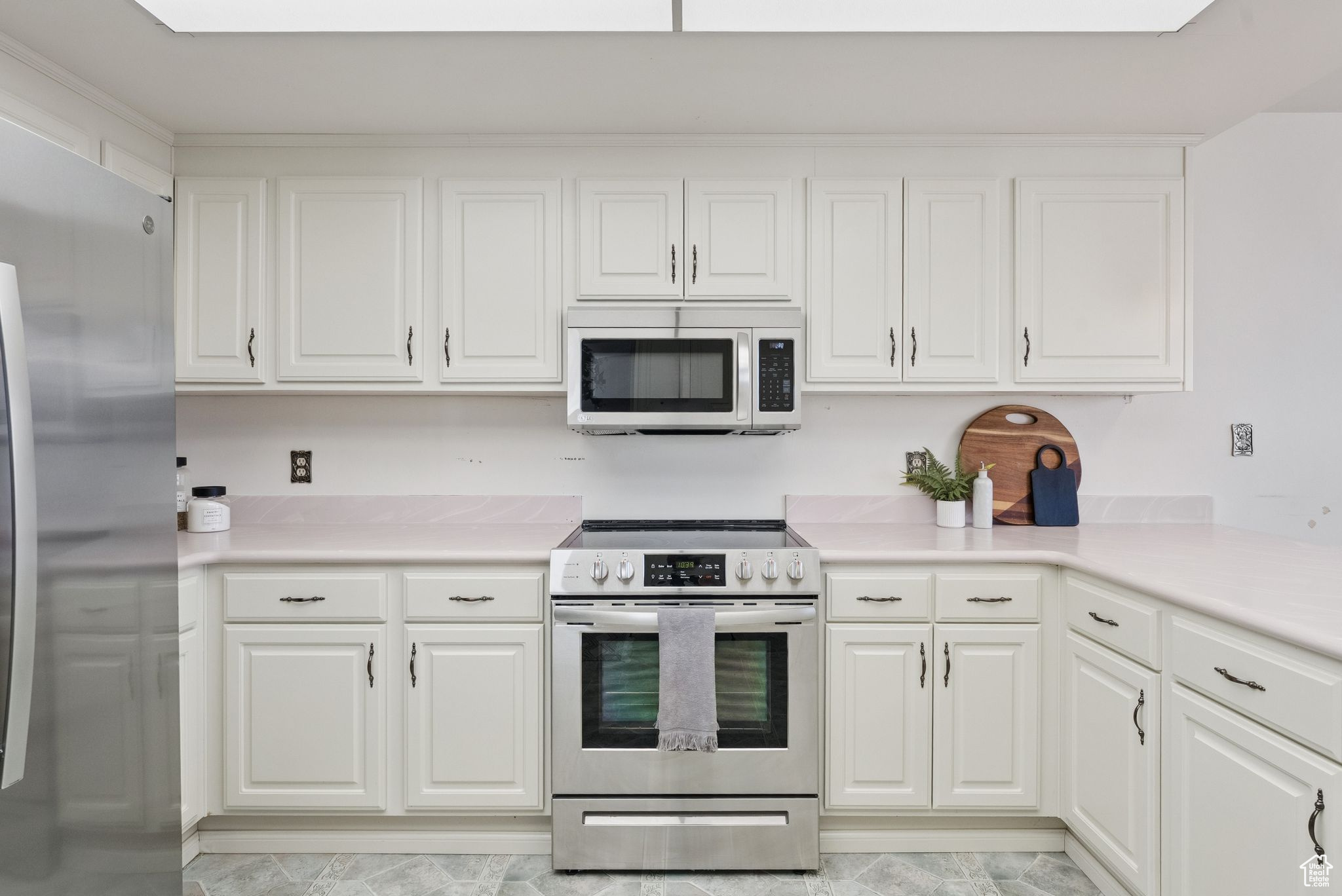 AMERICAN TOWERS - Residential