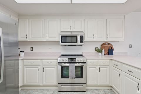 Tiny photo for 48 W 300 S #1405N, Salt Lake City, UT 84101 (MLS # 2097969)