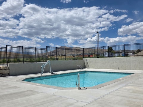 Townhouse For Sale - 1481 N Saratoga View Ln #B<br/> Saratoga Springs, UT 84045