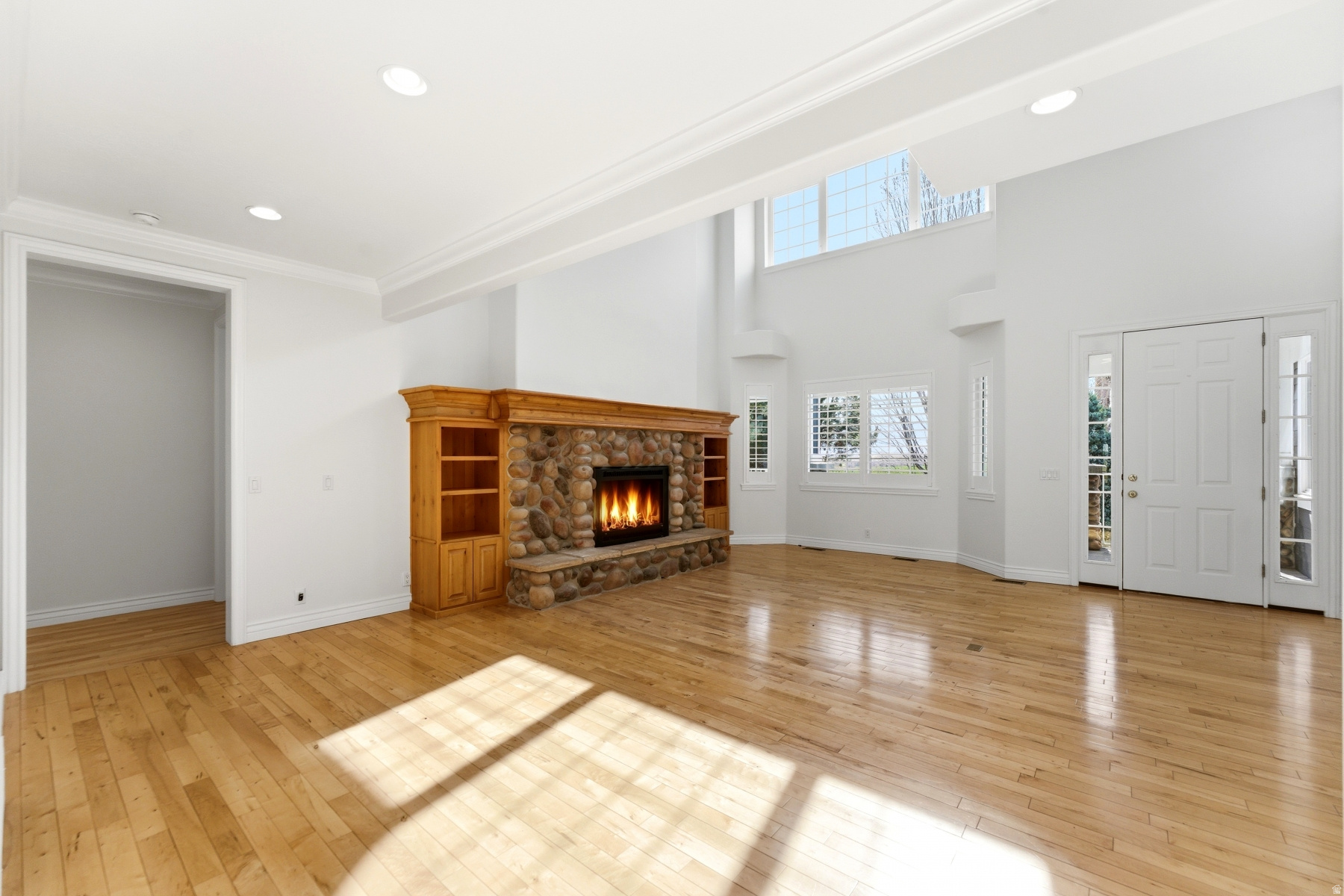 DUTCH FIELDS - Residential