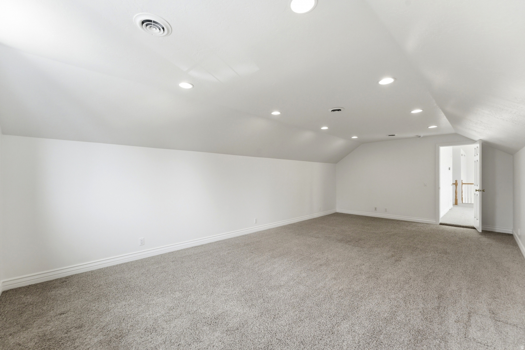 DUTCH FIELDS - Residential