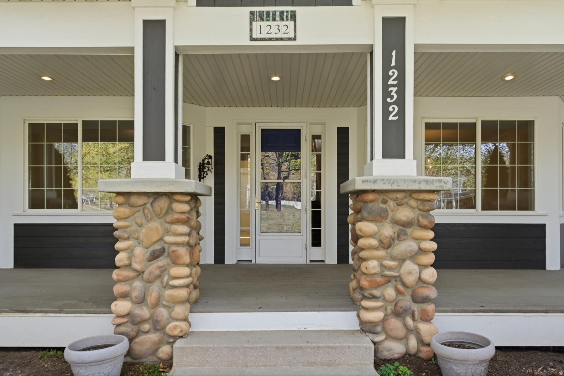 DUTCH FIELDS - Residential