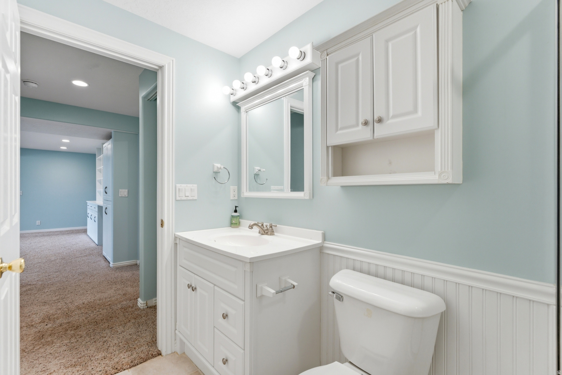 DUTCH FIELDS - Residential