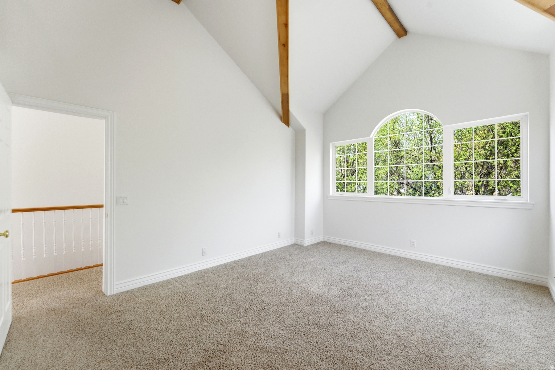 DUTCH FIELDS - Residential