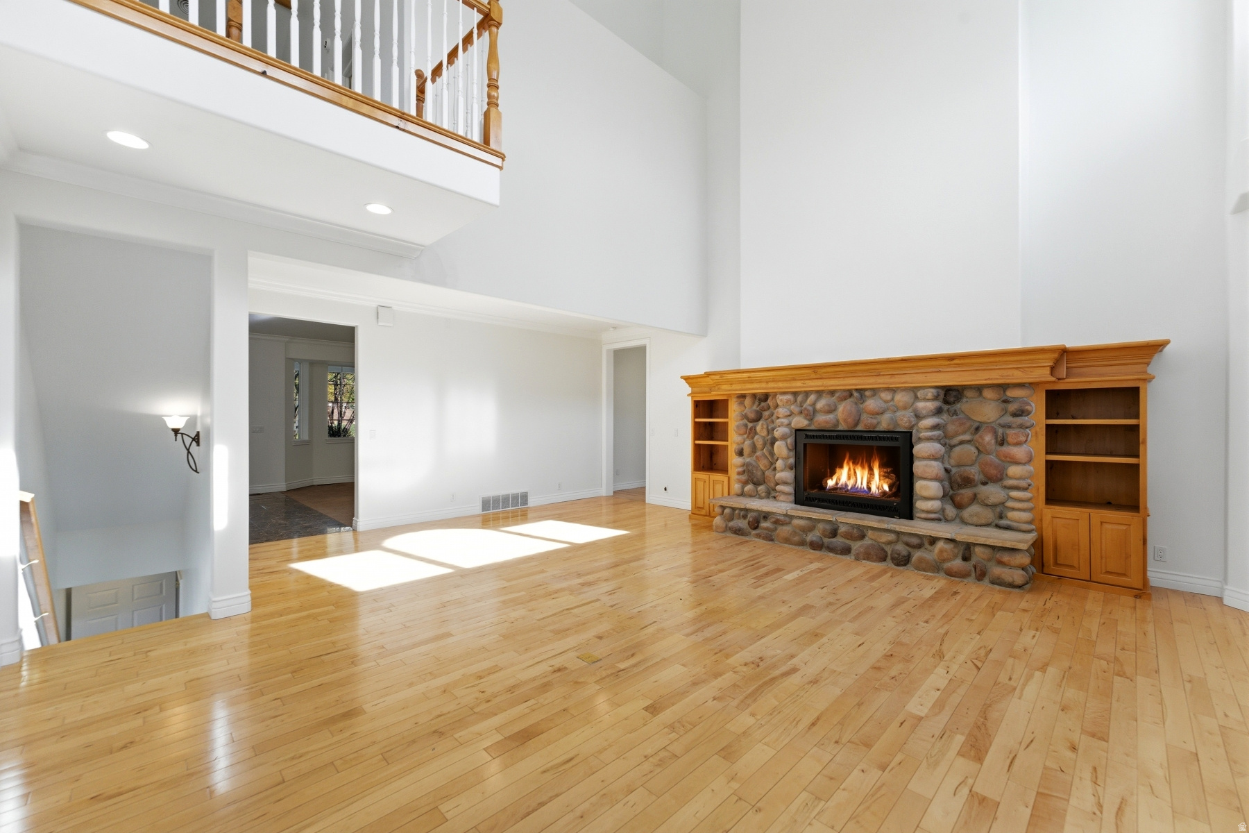 DUTCH FIELDS - Residential