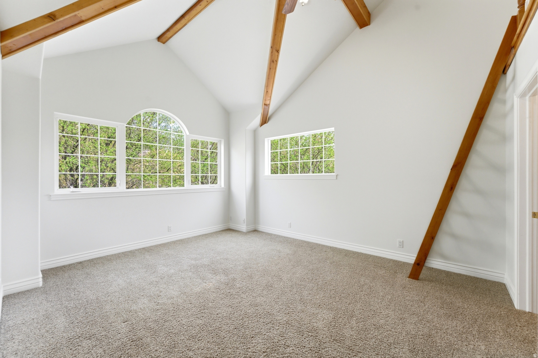 DUTCH FIELDS - Residential