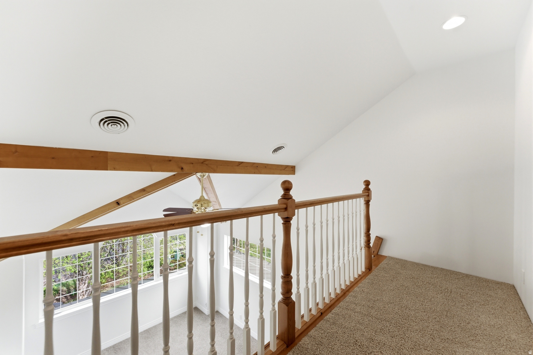 DUTCH FIELDS - Residential