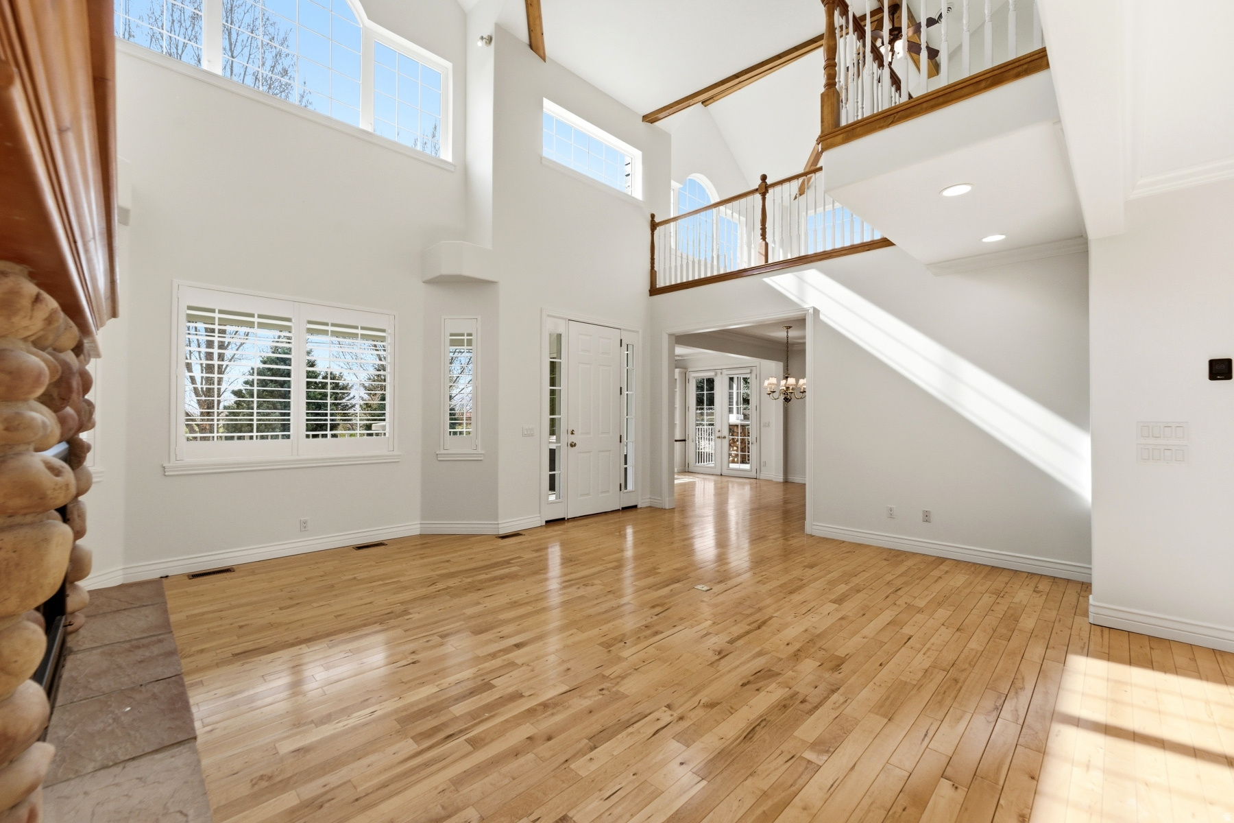 DUTCH FIELDS - Residential