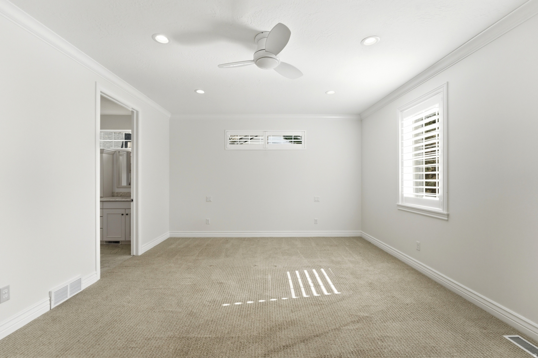 DUTCH FIELDS - Residential