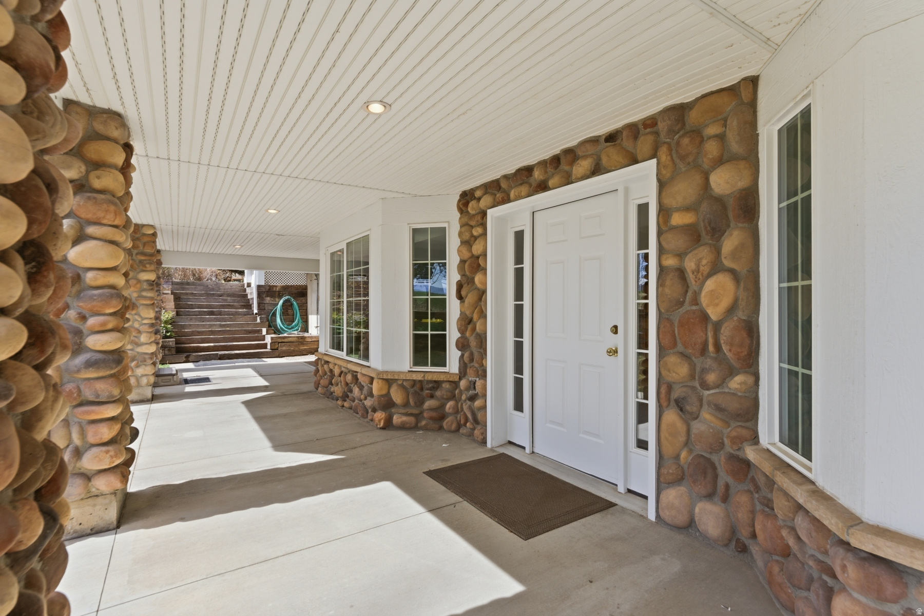 DUTCH FIELDS - Residential