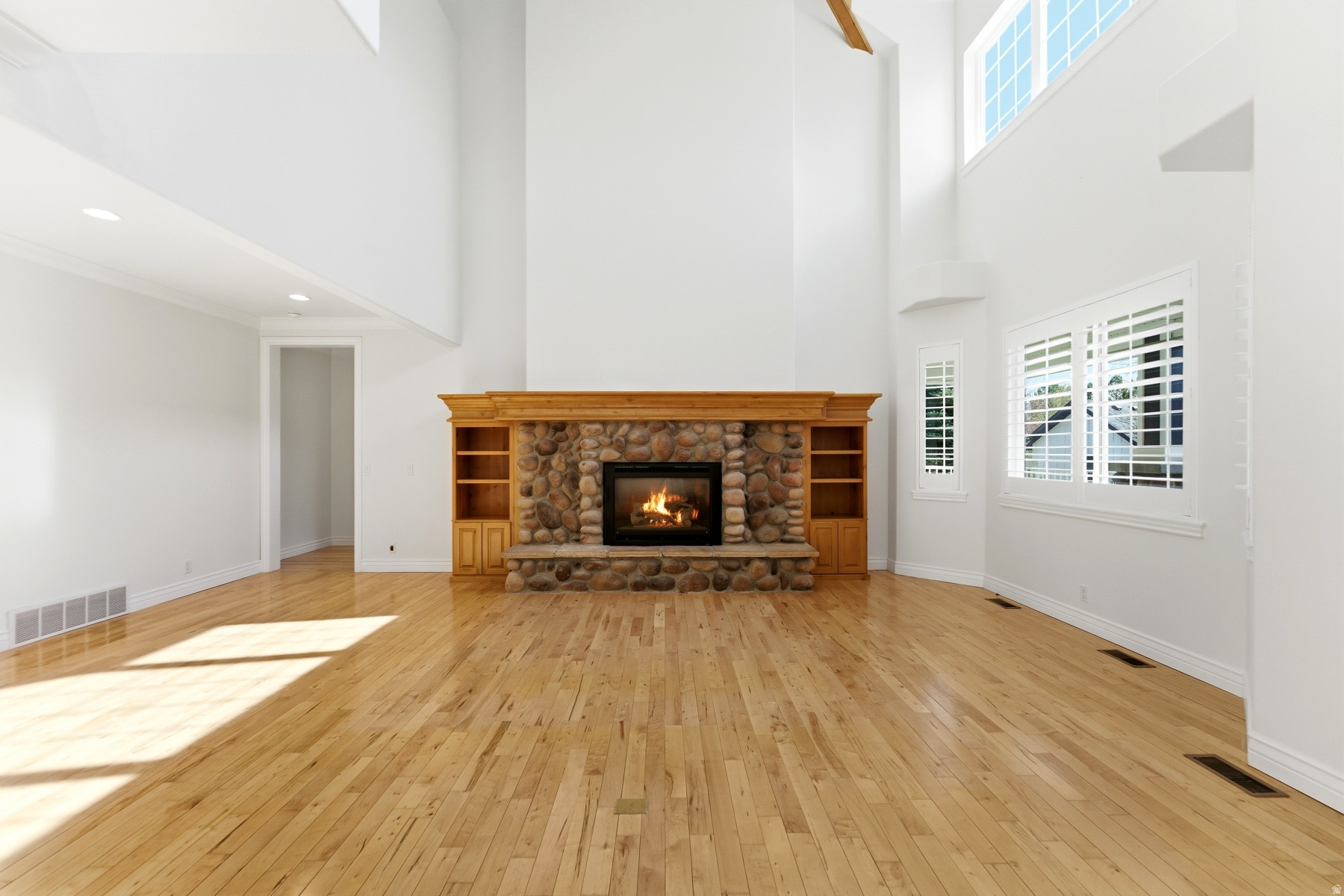 DUTCH FIELDS - Residential