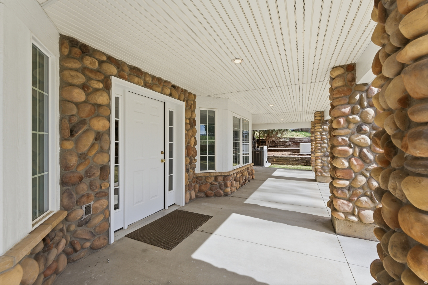 DUTCH FIELDS - Residential