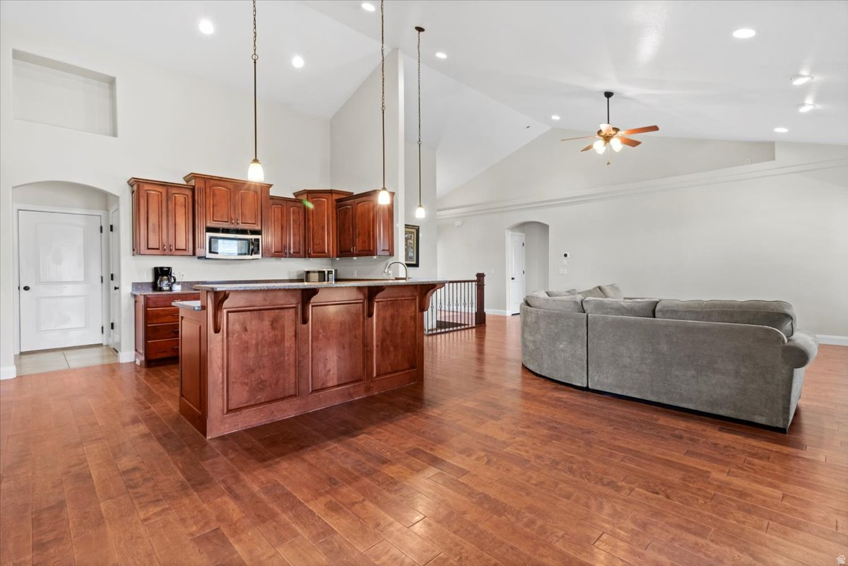 RIVER LANE - Residential