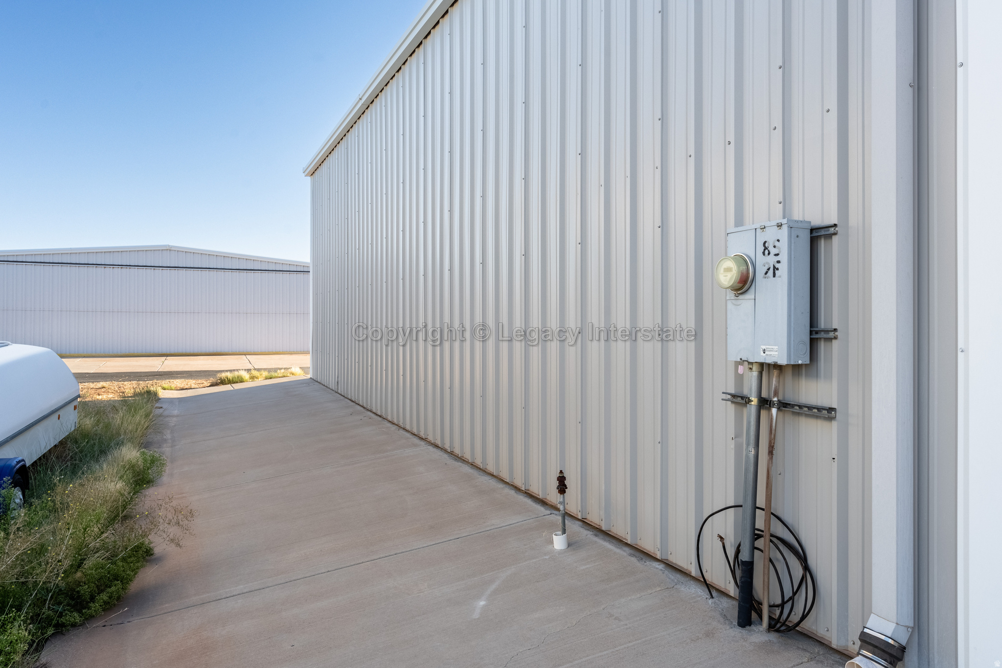 GENERAL DICK STOUT FIELD AIRPORT - Commercial Sale