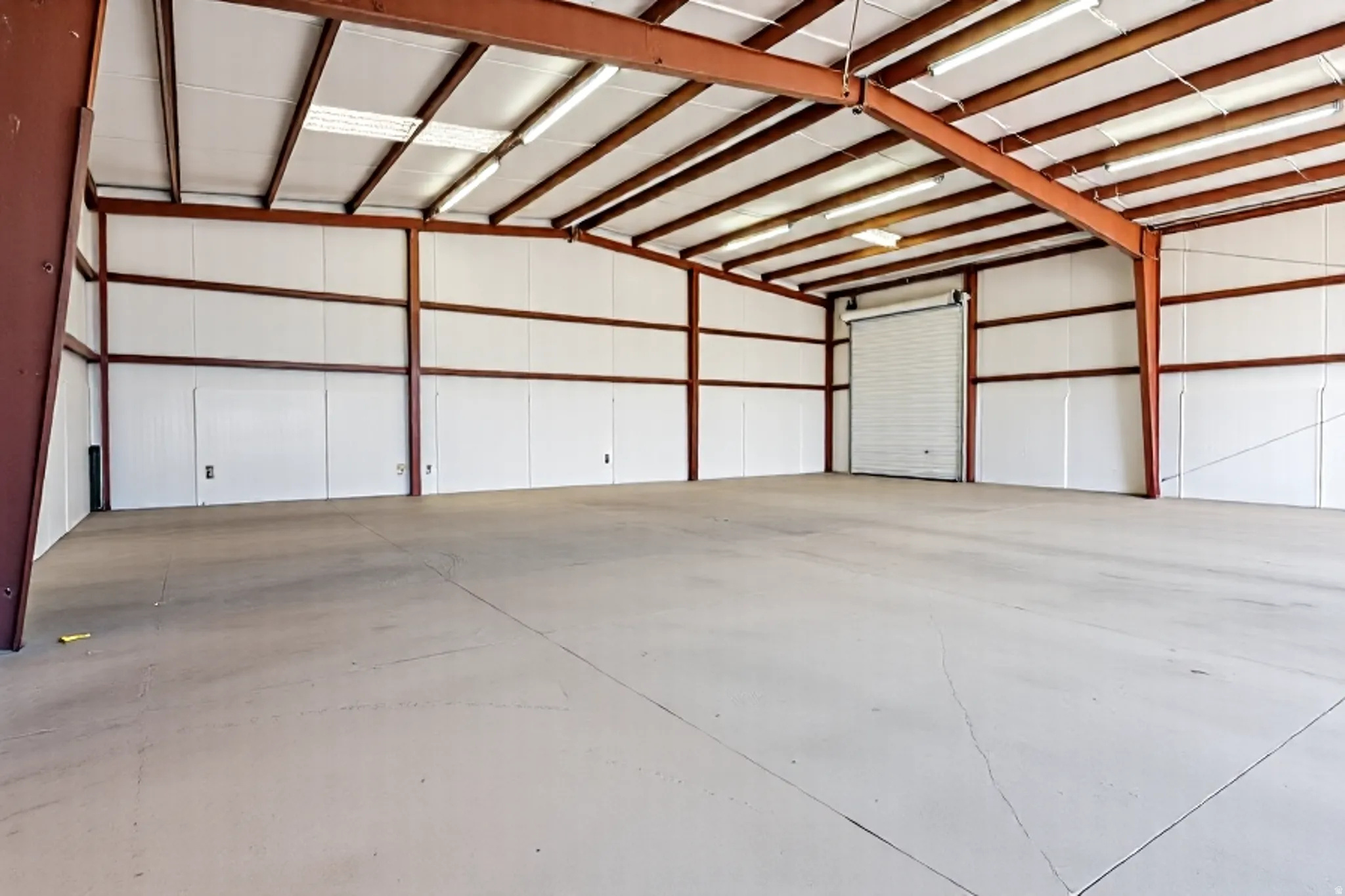 GENERAL DICK STOUT FIELD AIRPORT - Commercial Sale