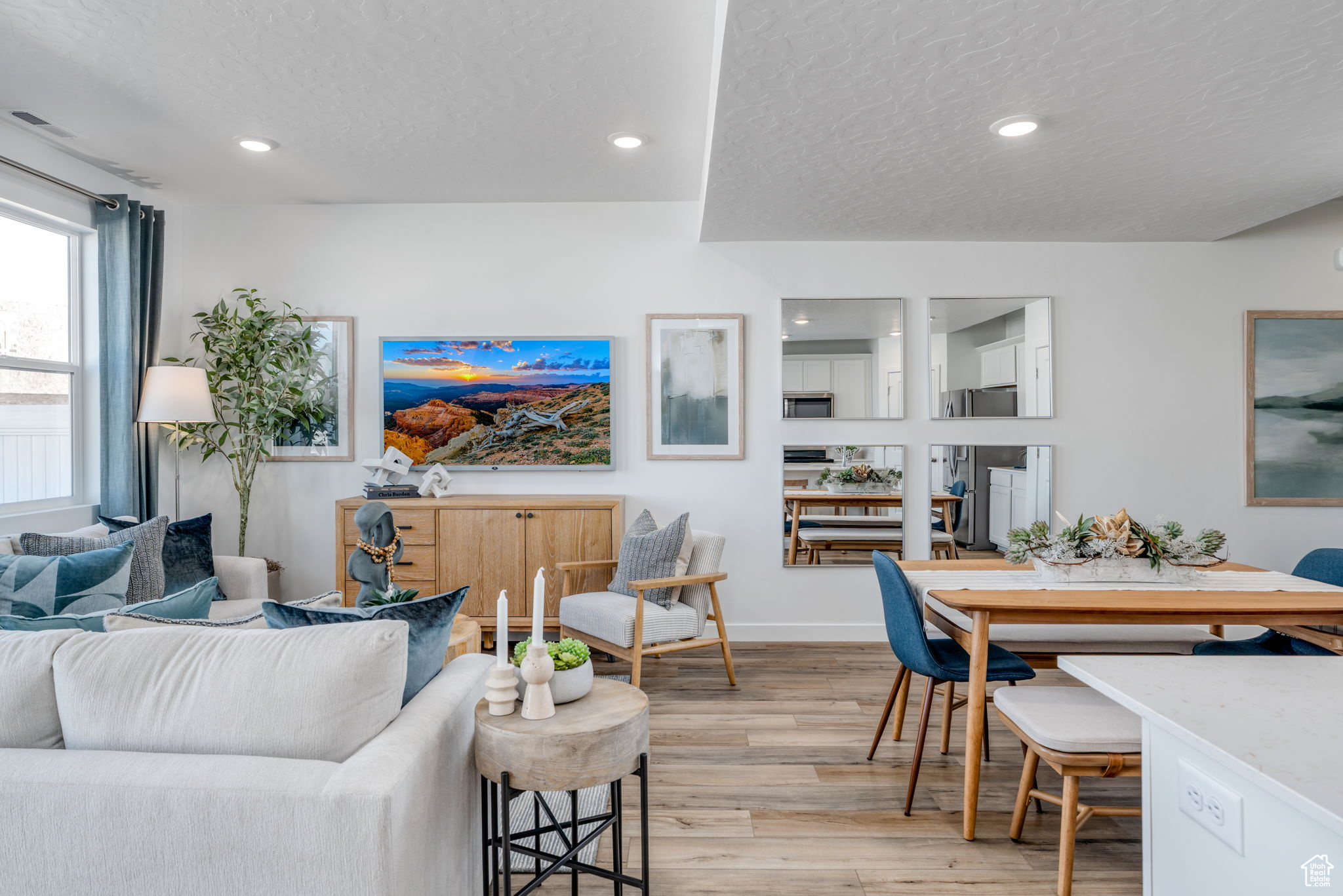 SUMMER SPRINGS - Residential