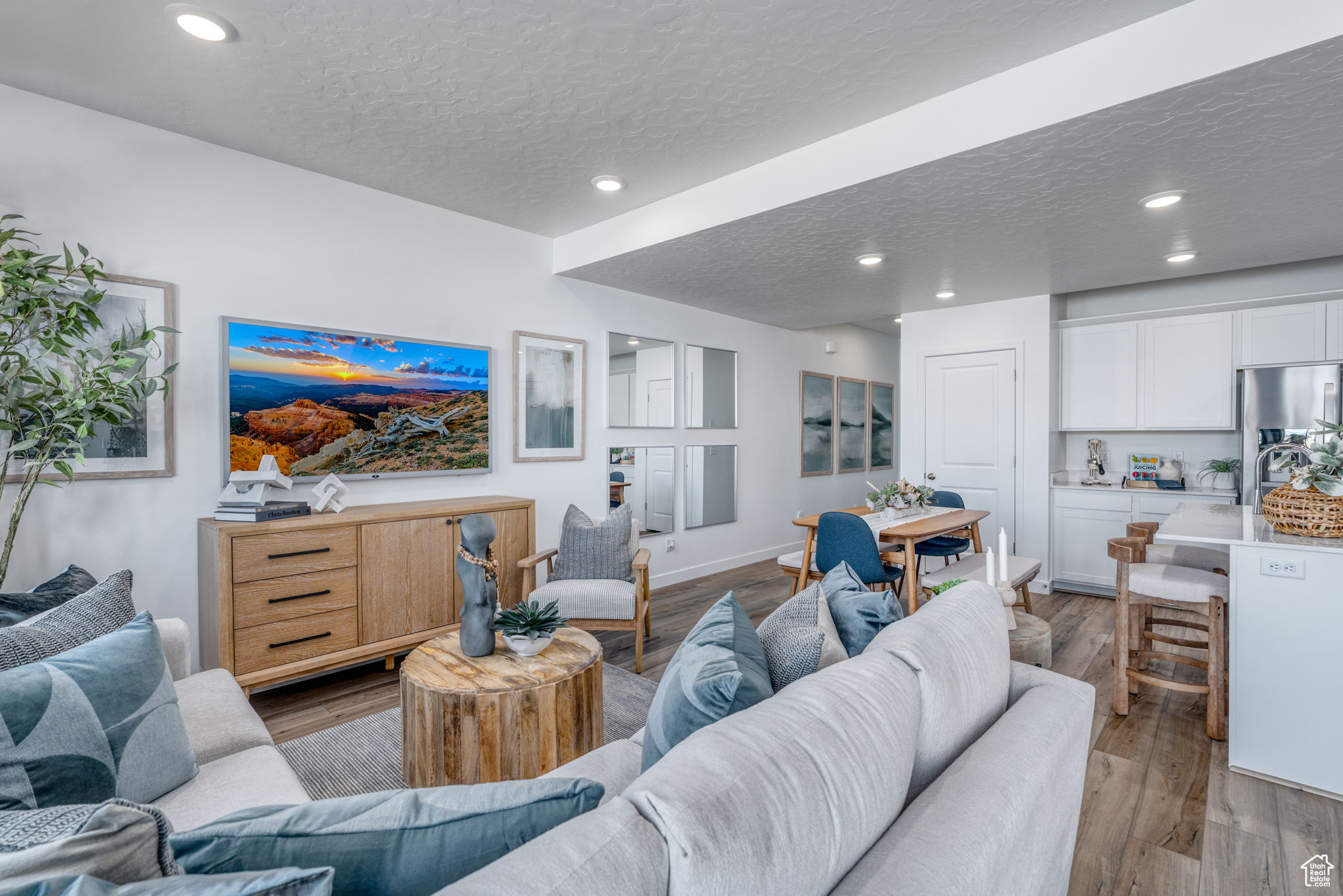 SUMMER SPRINGS - Residential