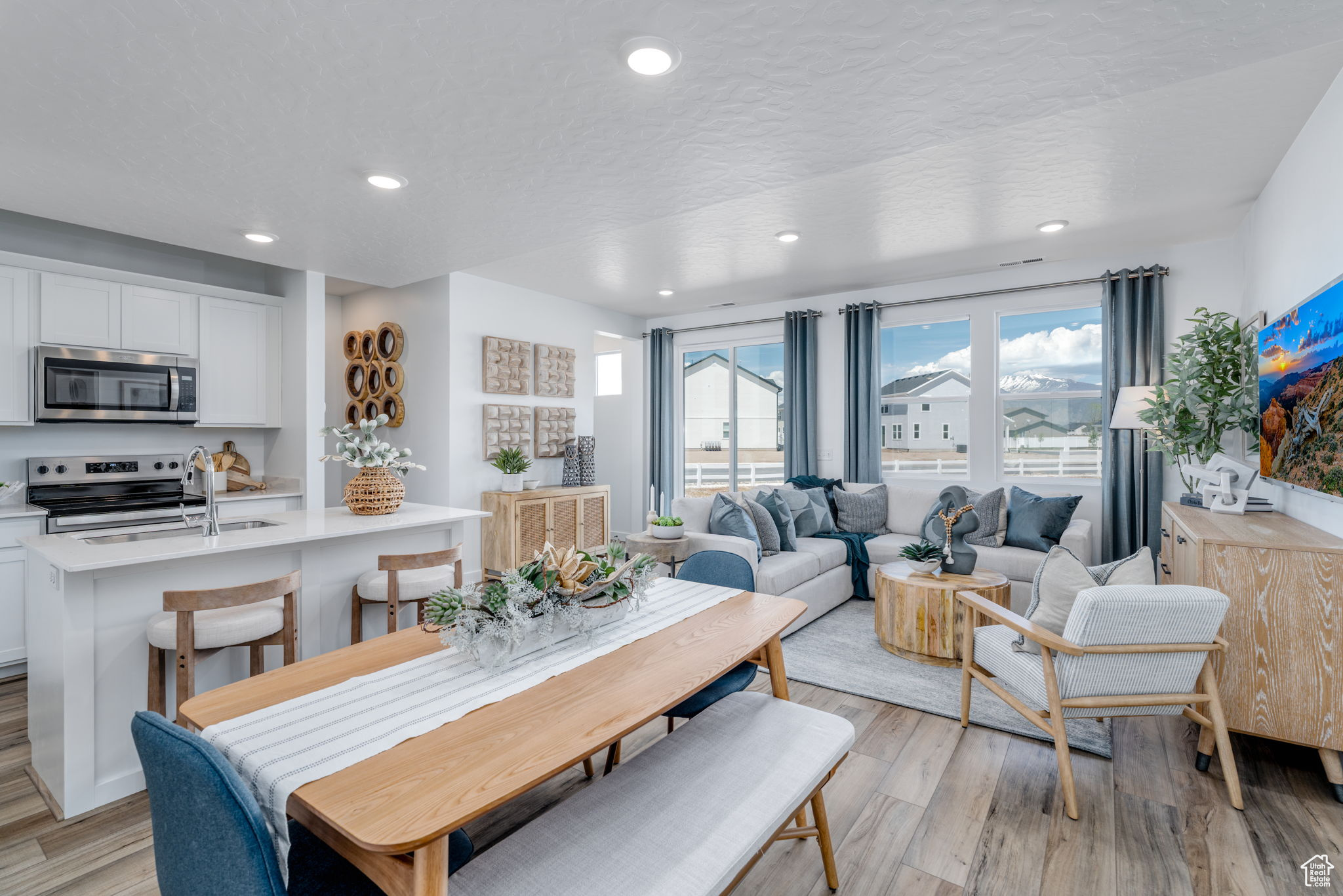 SUMMER SPRINGS - Residential