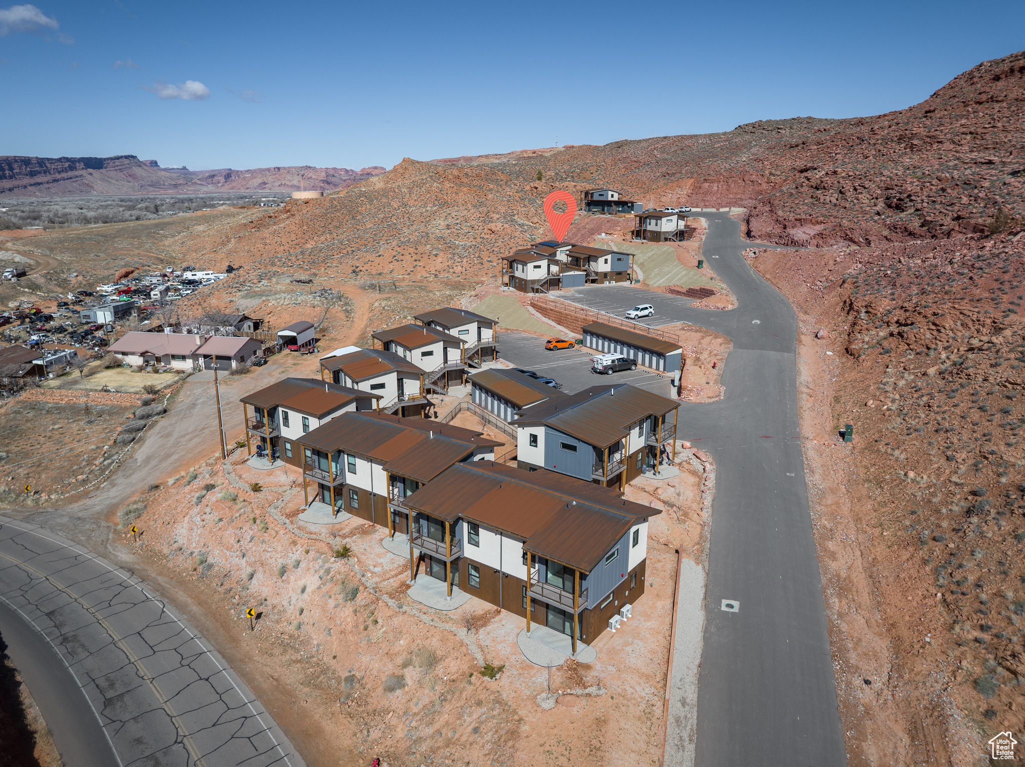 MURPHY FLATS - Residential