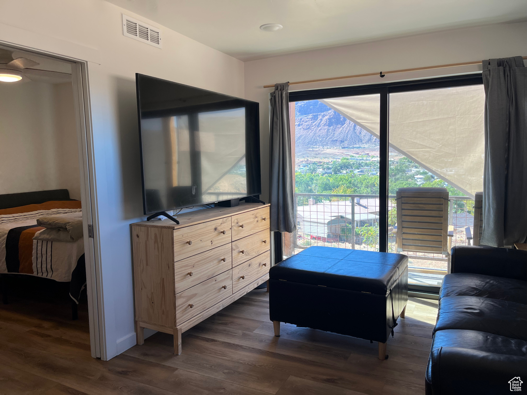 MURPHY FLATS - Residential