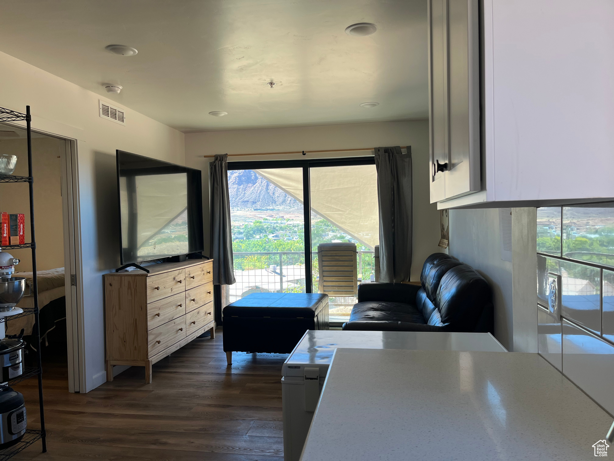 MURPHY FLATS - Residential