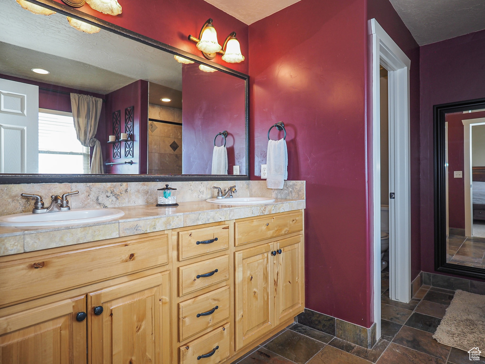 14327 S Round Rock Dr, Herriman, Utah image 31