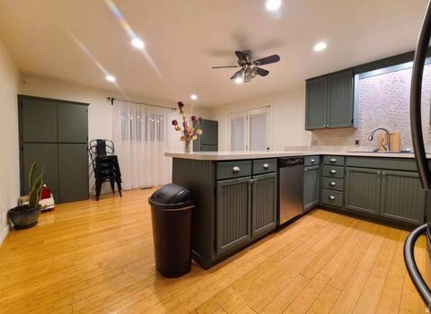 Tiny photo for 489 N BEVERLY AVE, Orem, UT 84057 (MLS # 2139026)