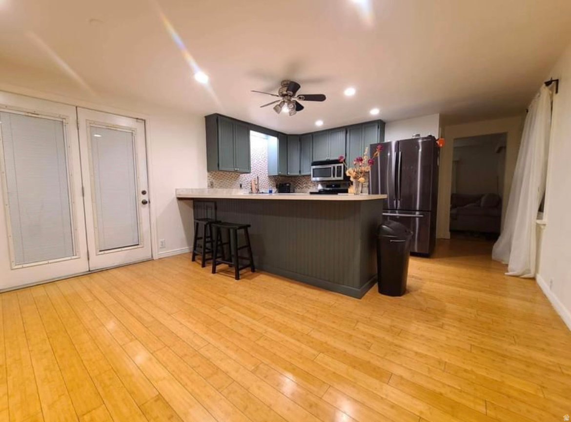 BEVERLY PLACE - Residential