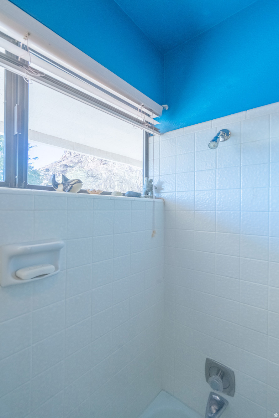 BLOOMINGTON COUNTRY CLUB - Residential