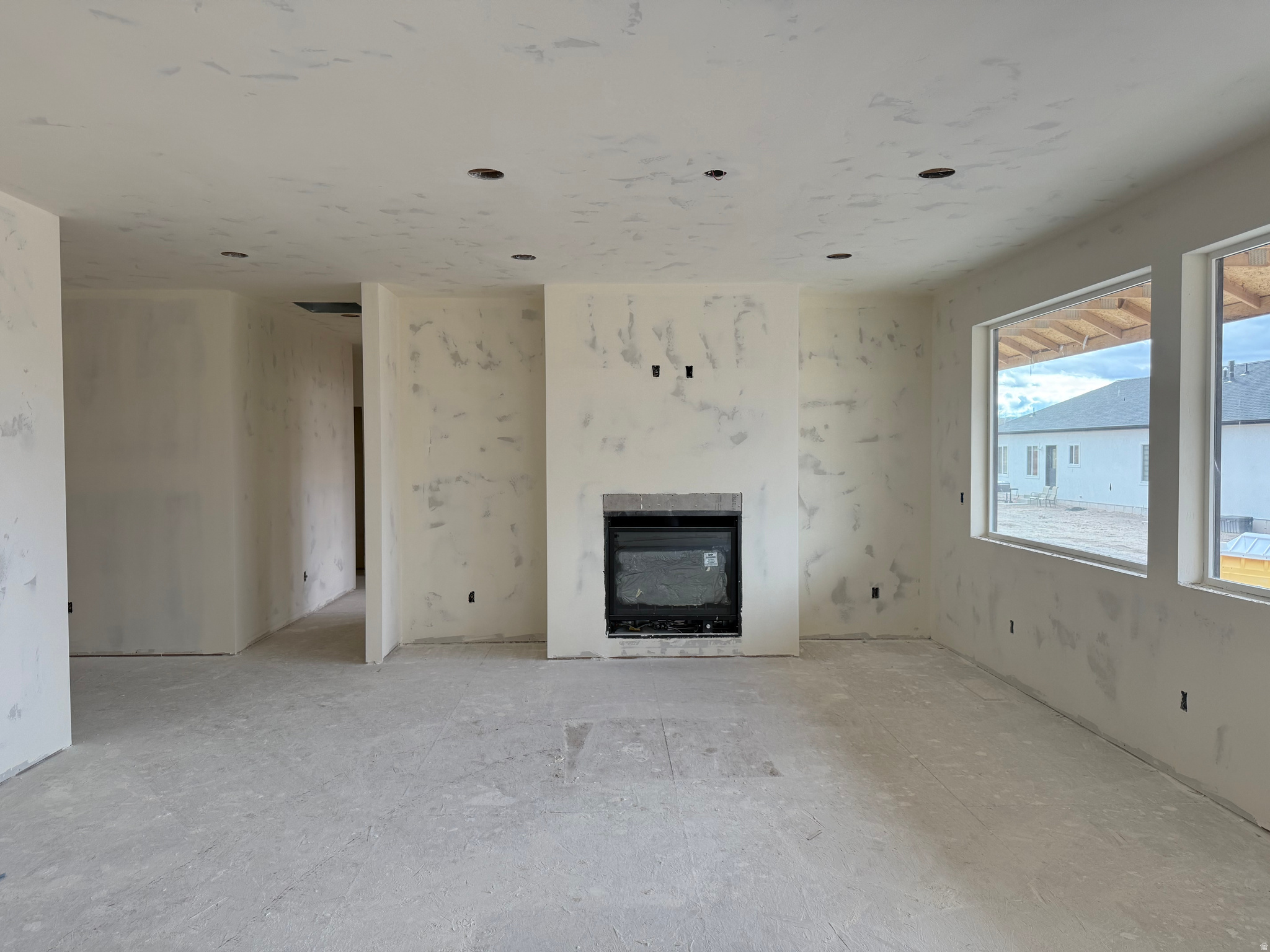 MONROE HOT SPRINGS - Residential