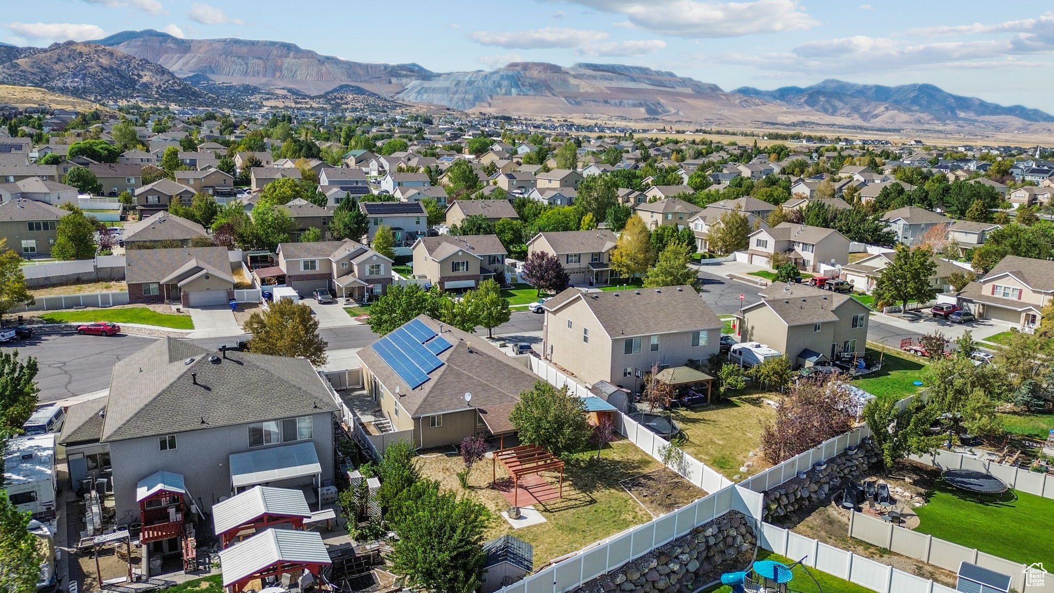 HAMILTON FARMS - Residential