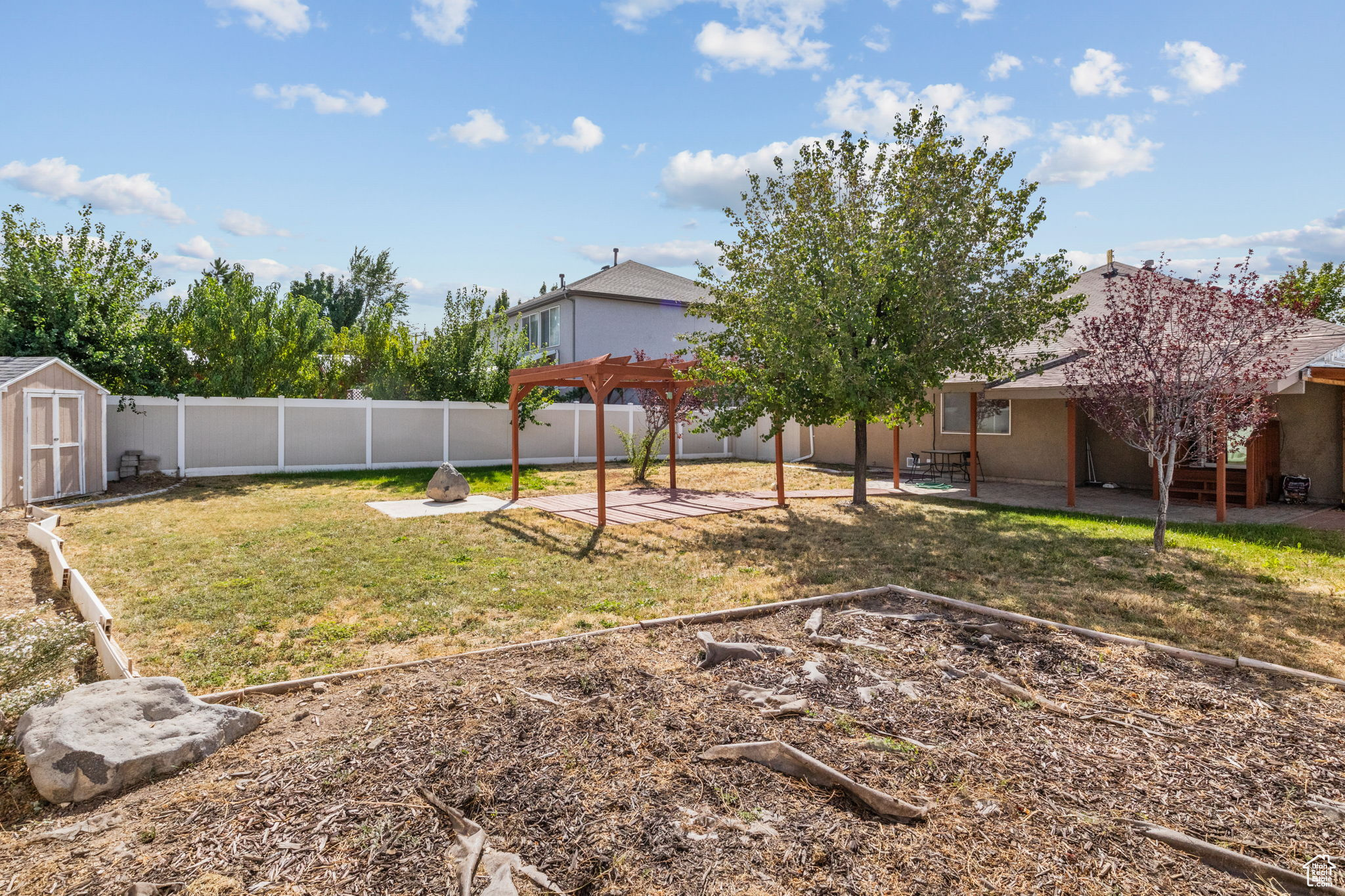 HAMILTON FARMS - Residential