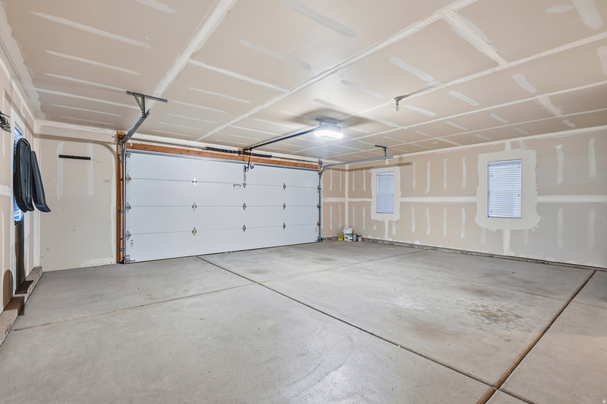 DAYBREAK - Residential