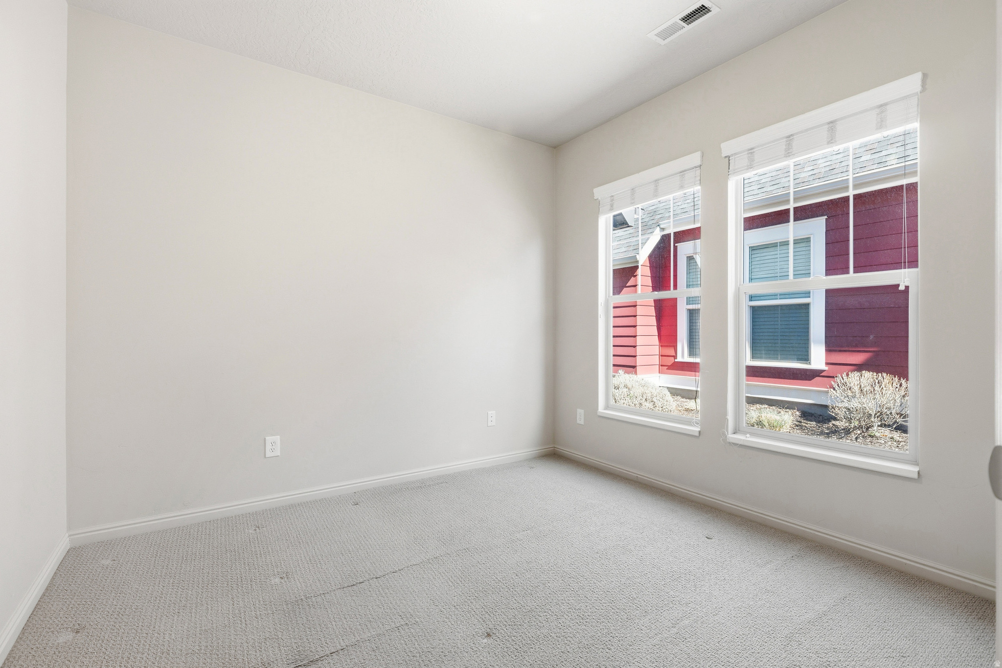 DAYBREAK - Residential