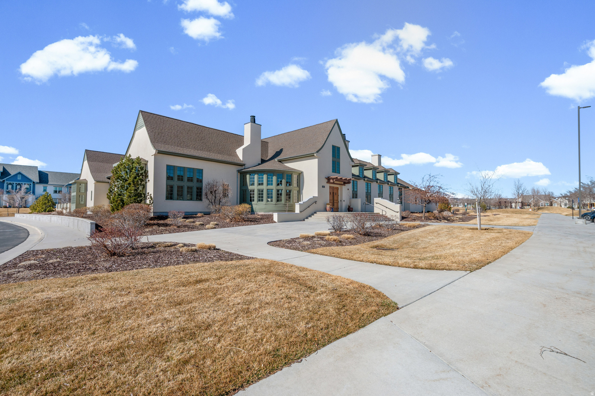 DAYBREAK - Residential