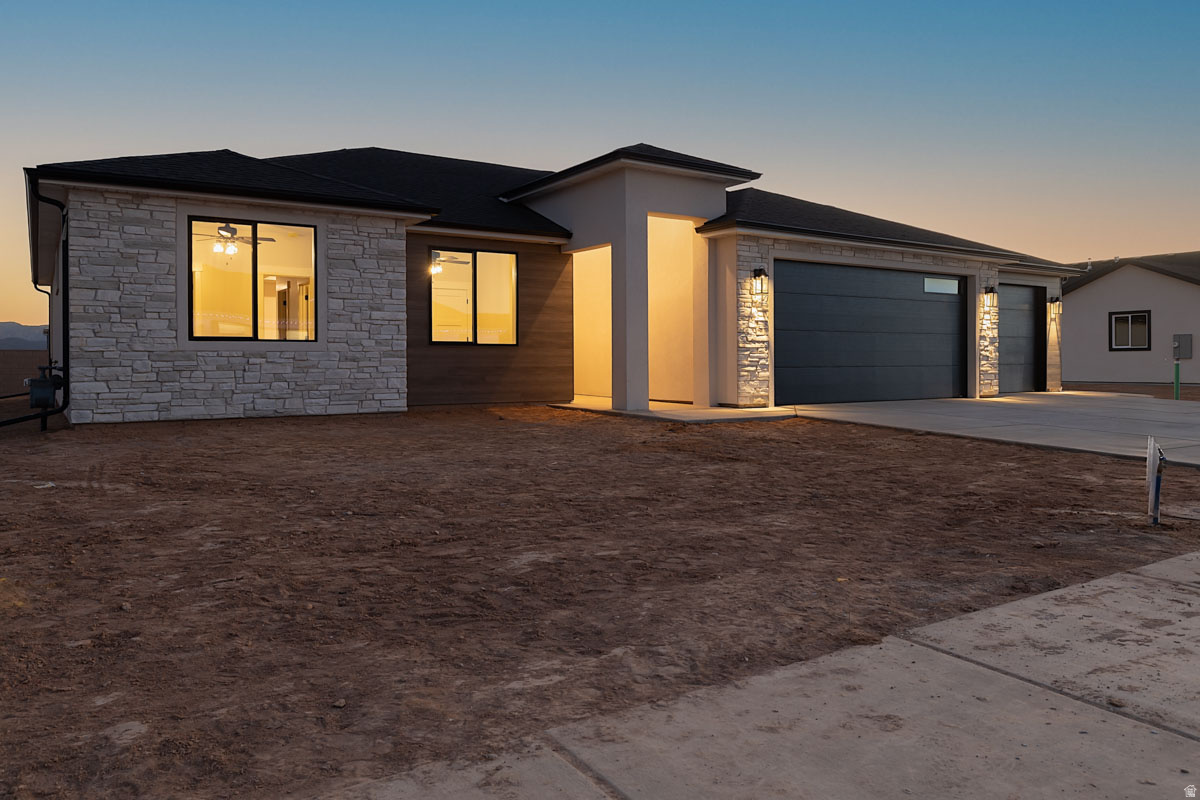 IRON WEST - Residential