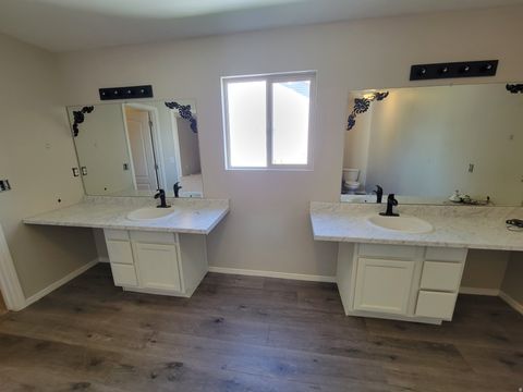 Tiny photo for 511 S SPANISH FIELDS DR, Spanish Fork, UT 84660 (MLS # 2151293)