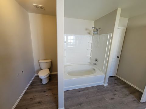 Tiny photo for 511 S SPANISH FIELDS DR, Spanish Fork, UT 84660 (MLS # 2151293)