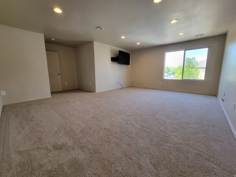 Tiny photo for 511 S SPANISH FIELDS DR, Spanish Fork, UT 84660 (MLS # 2151293)