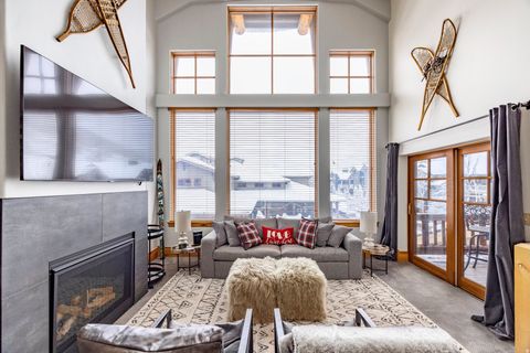 Photo of 2900 DEER VALLEY Dr E #E308, Park City, UT 84060 (MLS # 2136032)