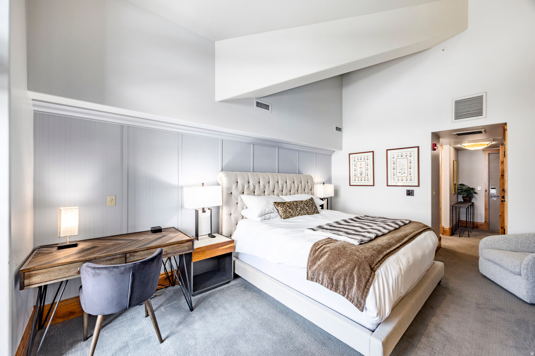 LODGES AT DEER VALLEY - Residential