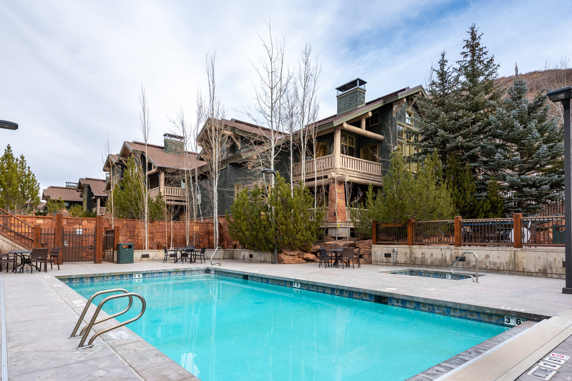 LODGES AT DEER VALLEY - Residential