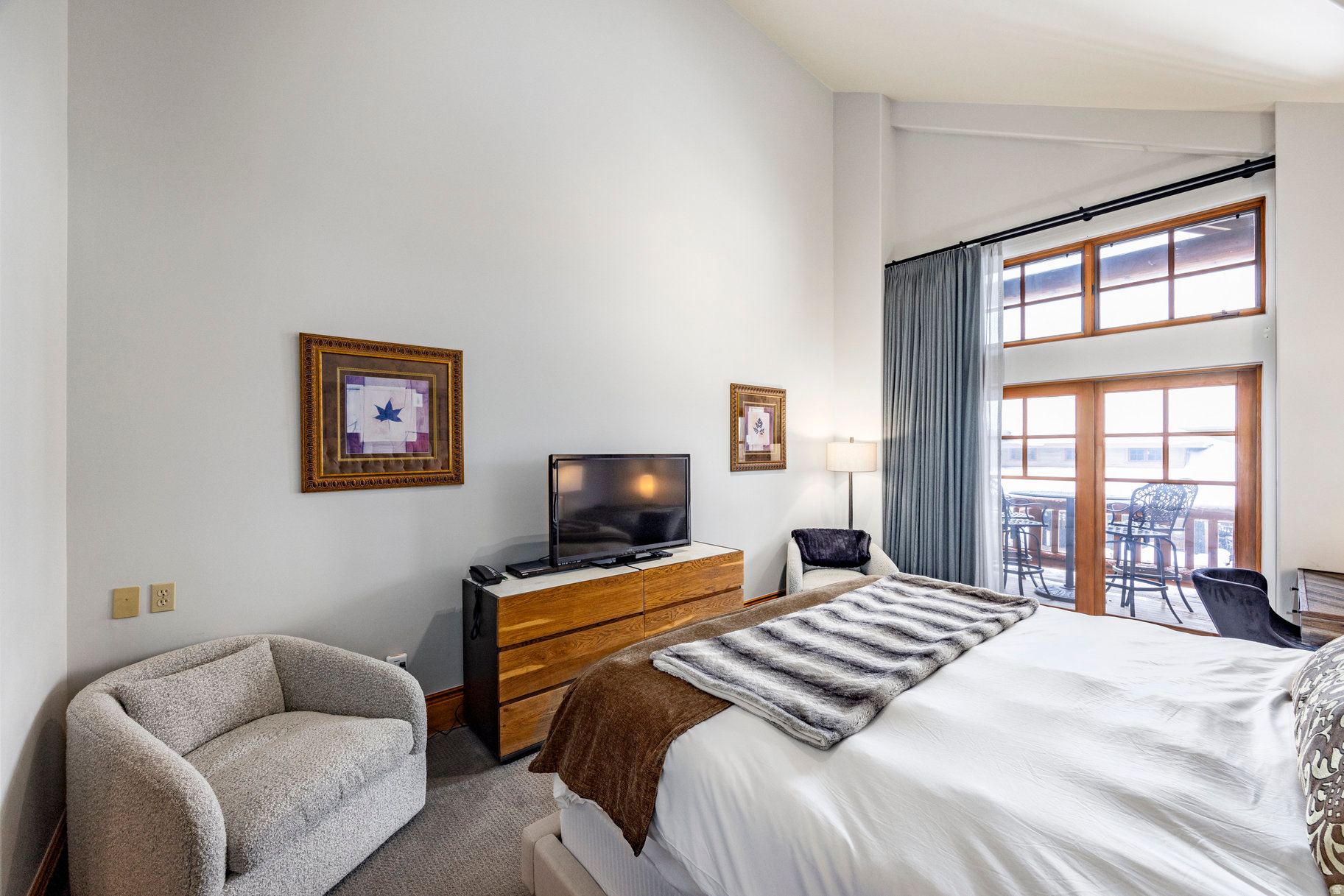 LODGES AT DEER VALLEY - Residential