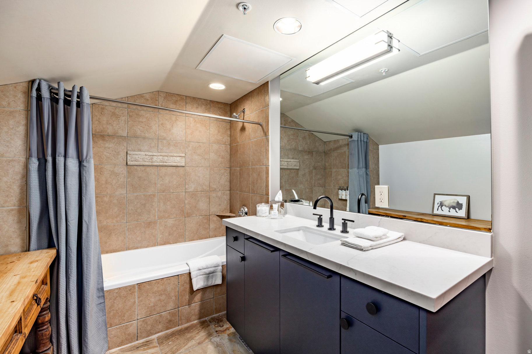 LODGES AT DEER VALLEY - Residential