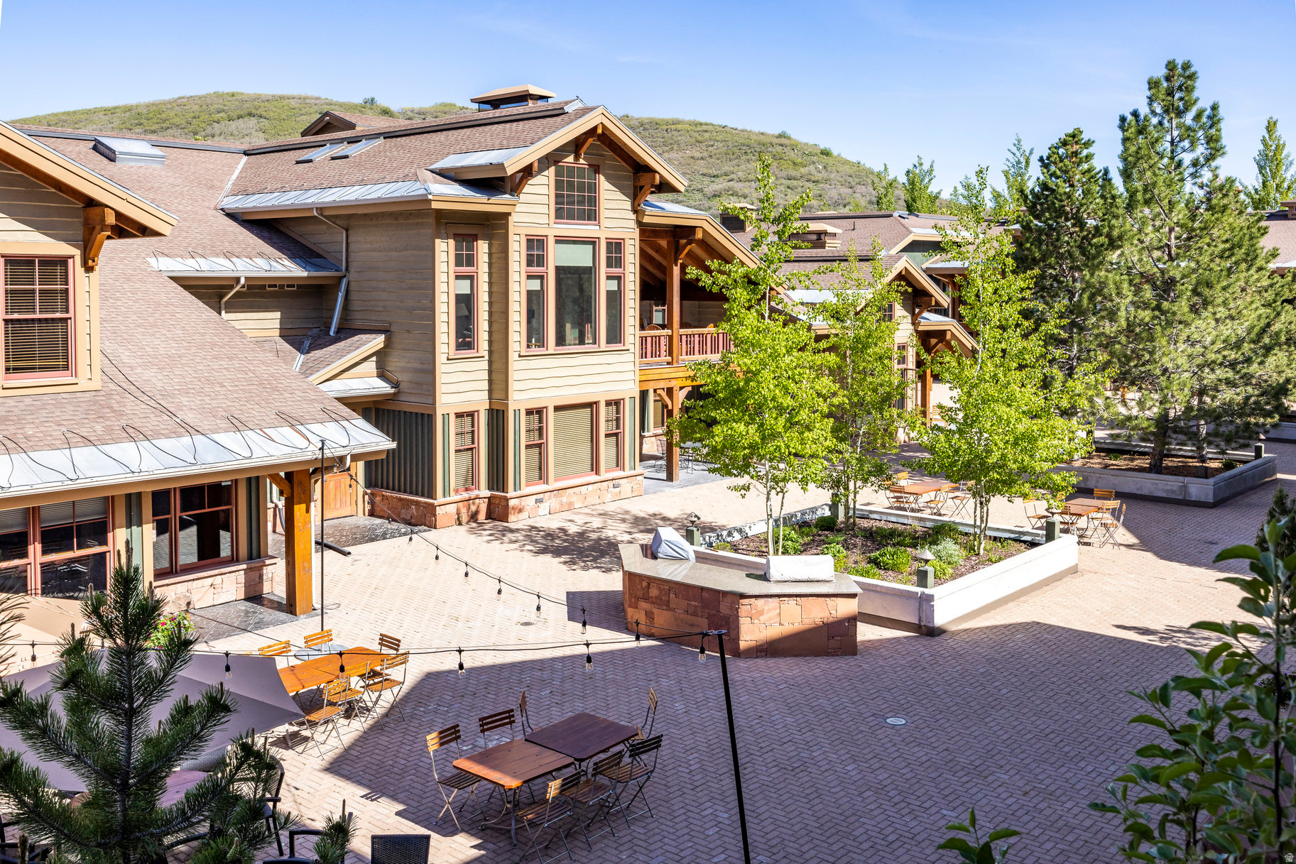 LODGES AT DEER VALLEY - Residential
