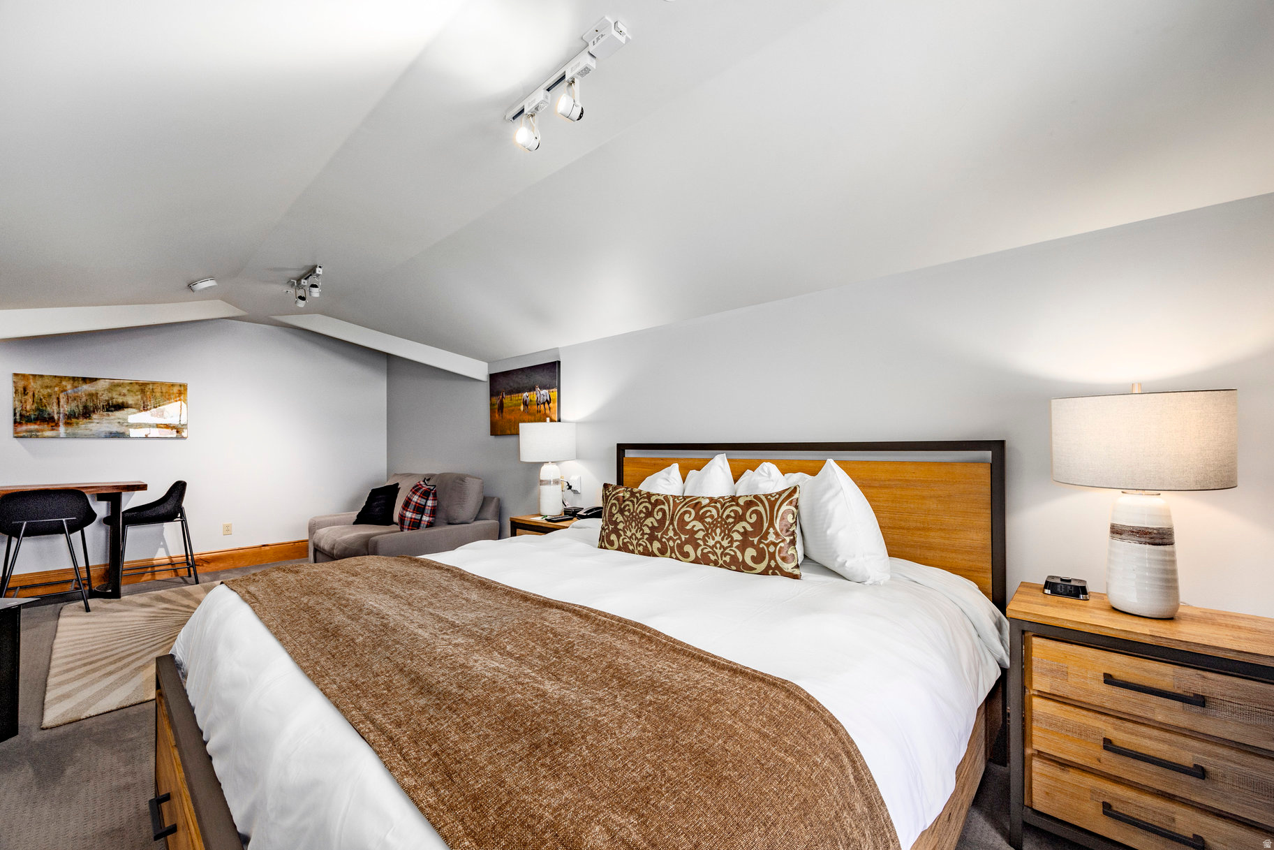 LODGES AT DEER VALLEY - Residential