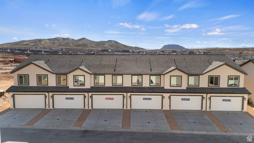 Photo of 3373 E DANCE HALL LN #2355, Washington, UT 84780 (MLS # 2116378)