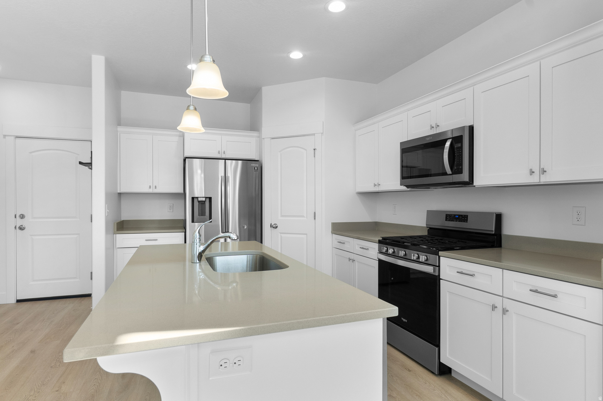 WILLOW POINT - Residential