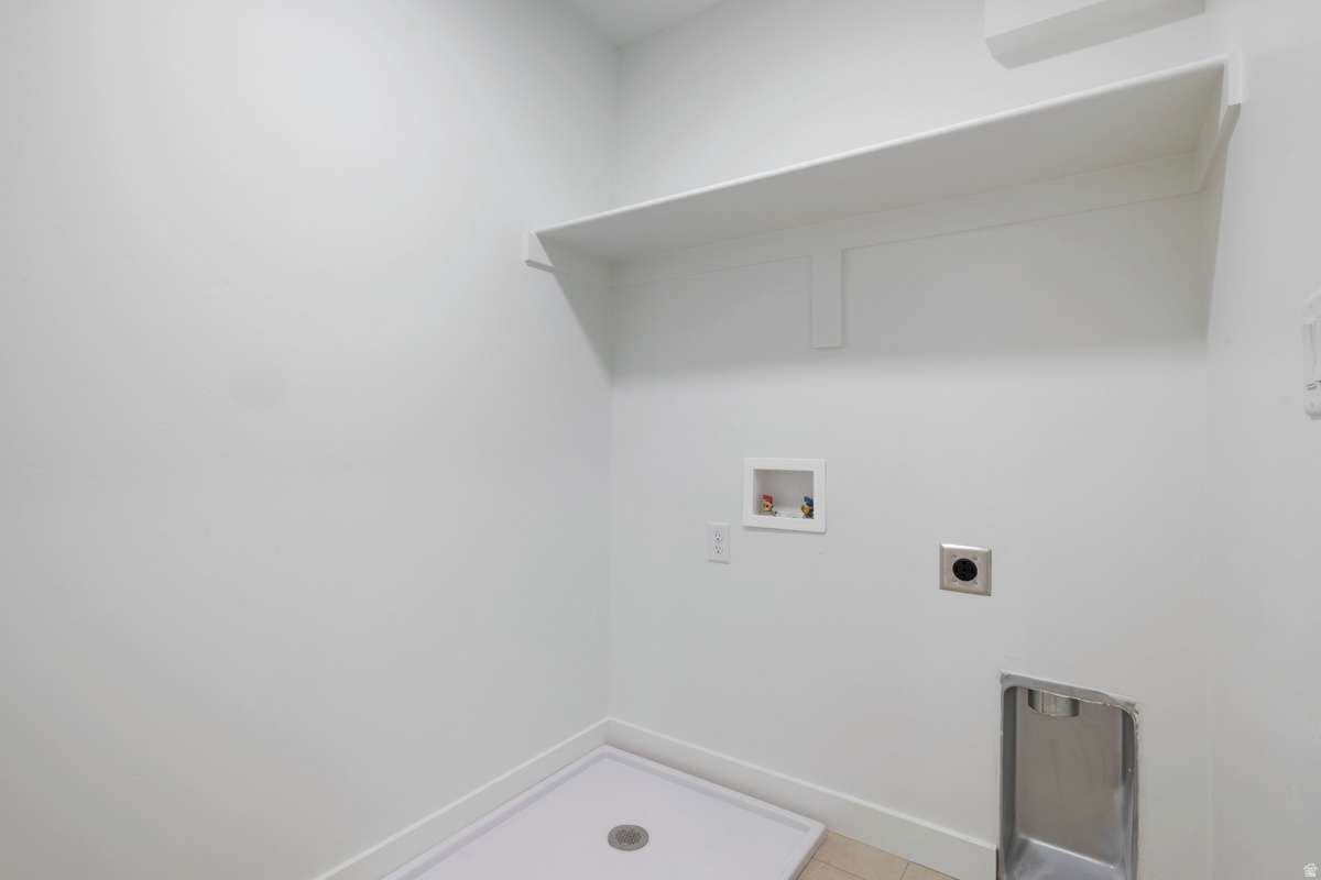 DAYBREAK - Residential