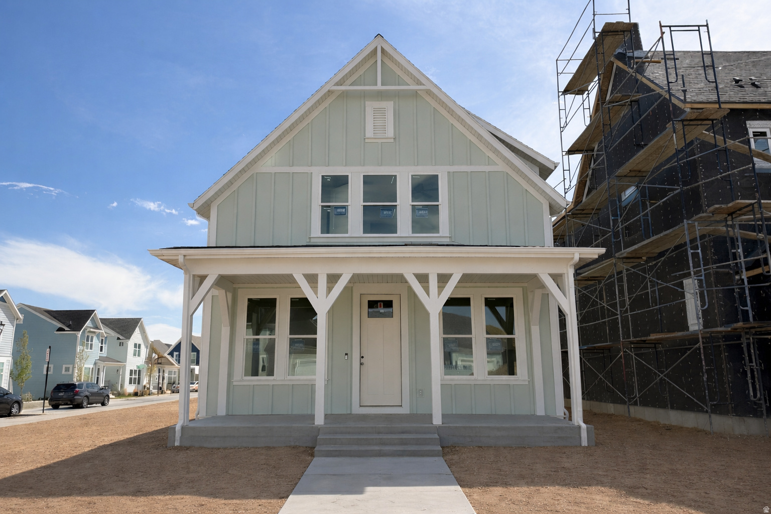 DAYBREAK - Residential